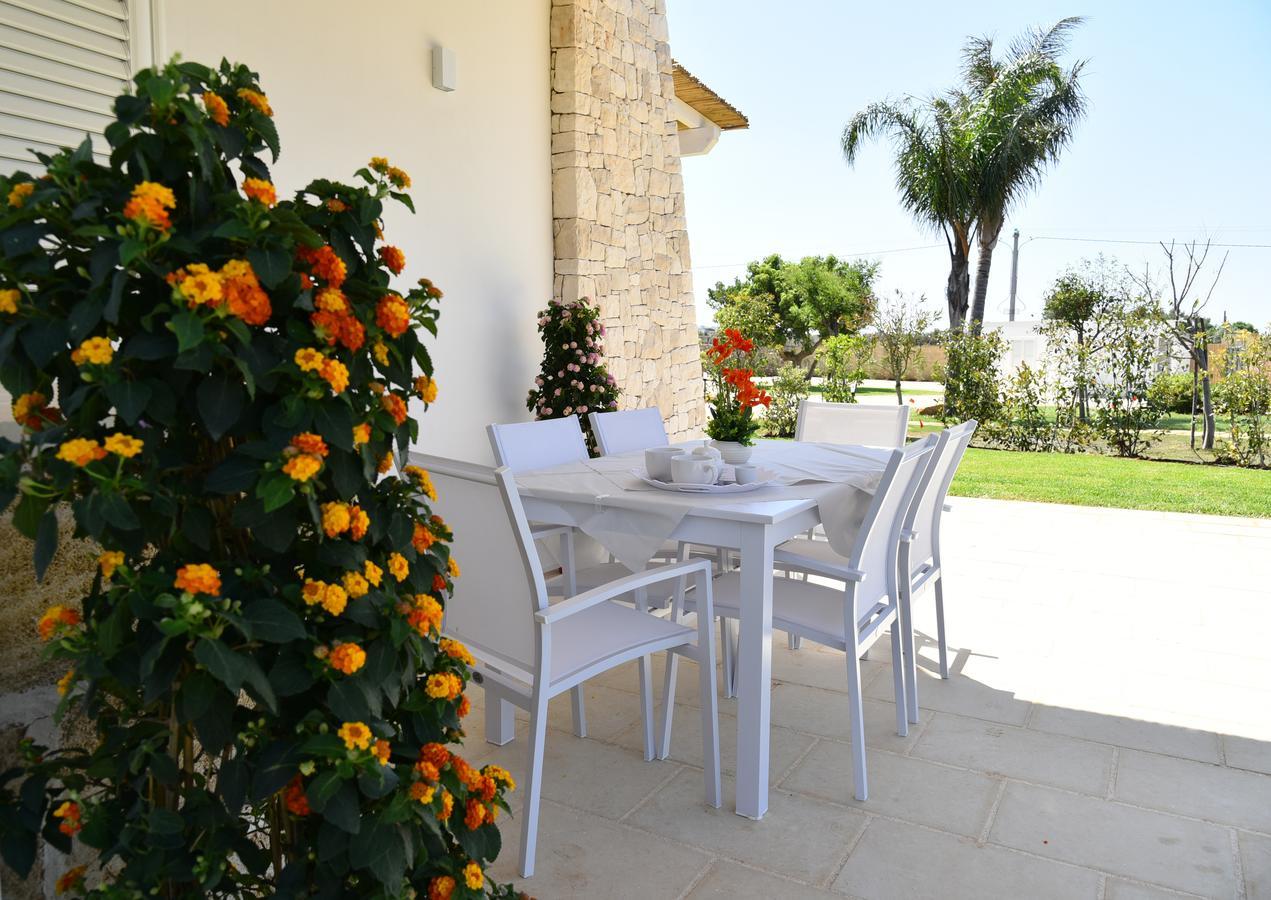 Borgo Fiorito Relais Panzió Parabita Kültér fotó