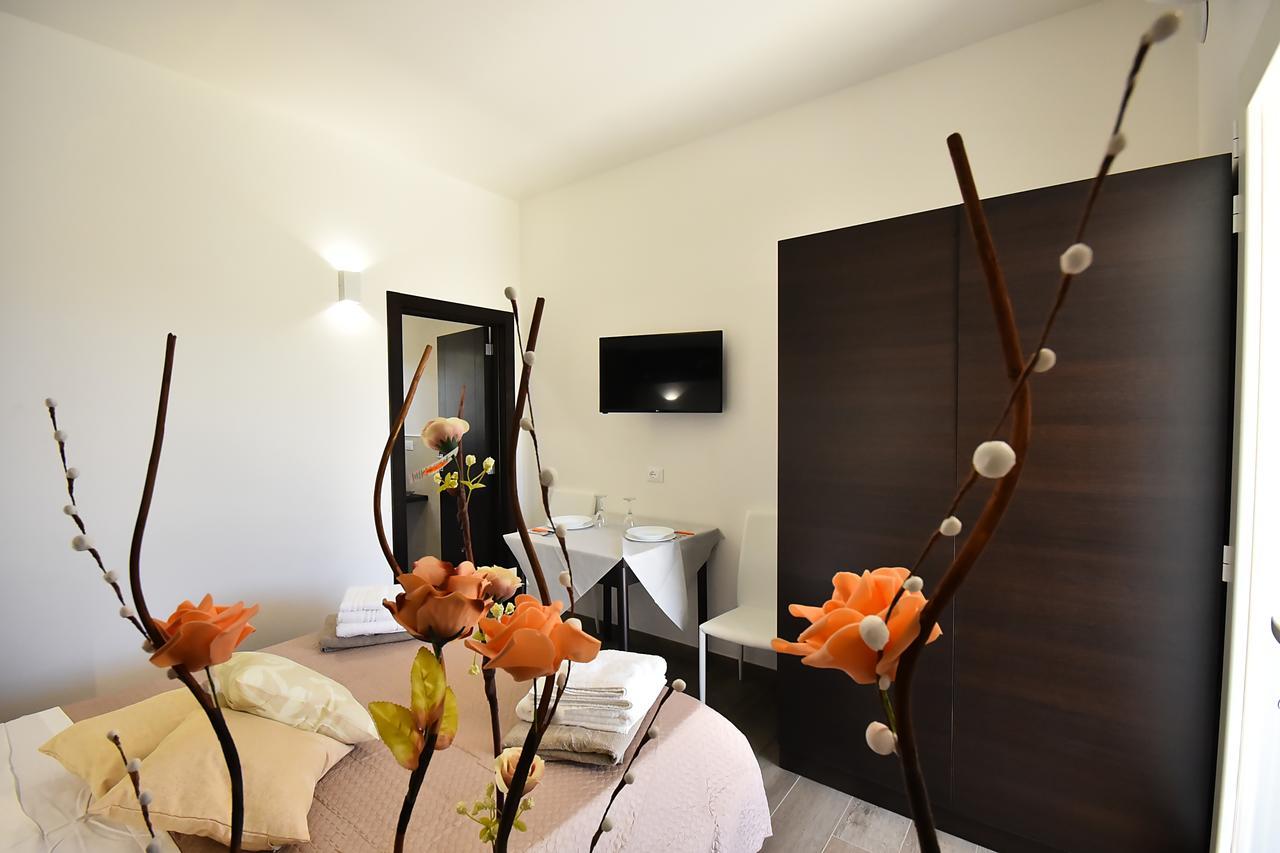 Borgo Fiorito Relais Panzió Parabita Kültér fotó